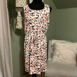 Sleeveless Leaf Print Dress size large